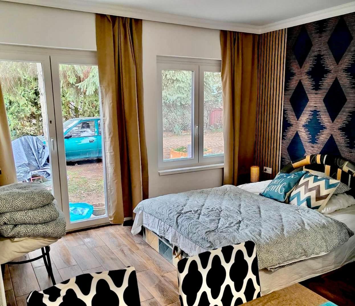 2 Rooms Retro Guesthouse In A Silent Garden Vecsés Zewnętrze zdjęcie